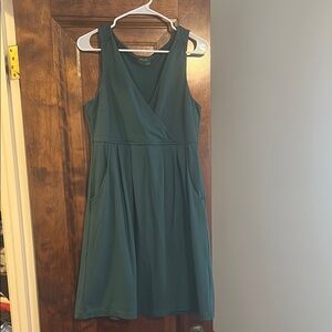 Eddie Bauer Green Sleeveless V-Neck A-Line Dress